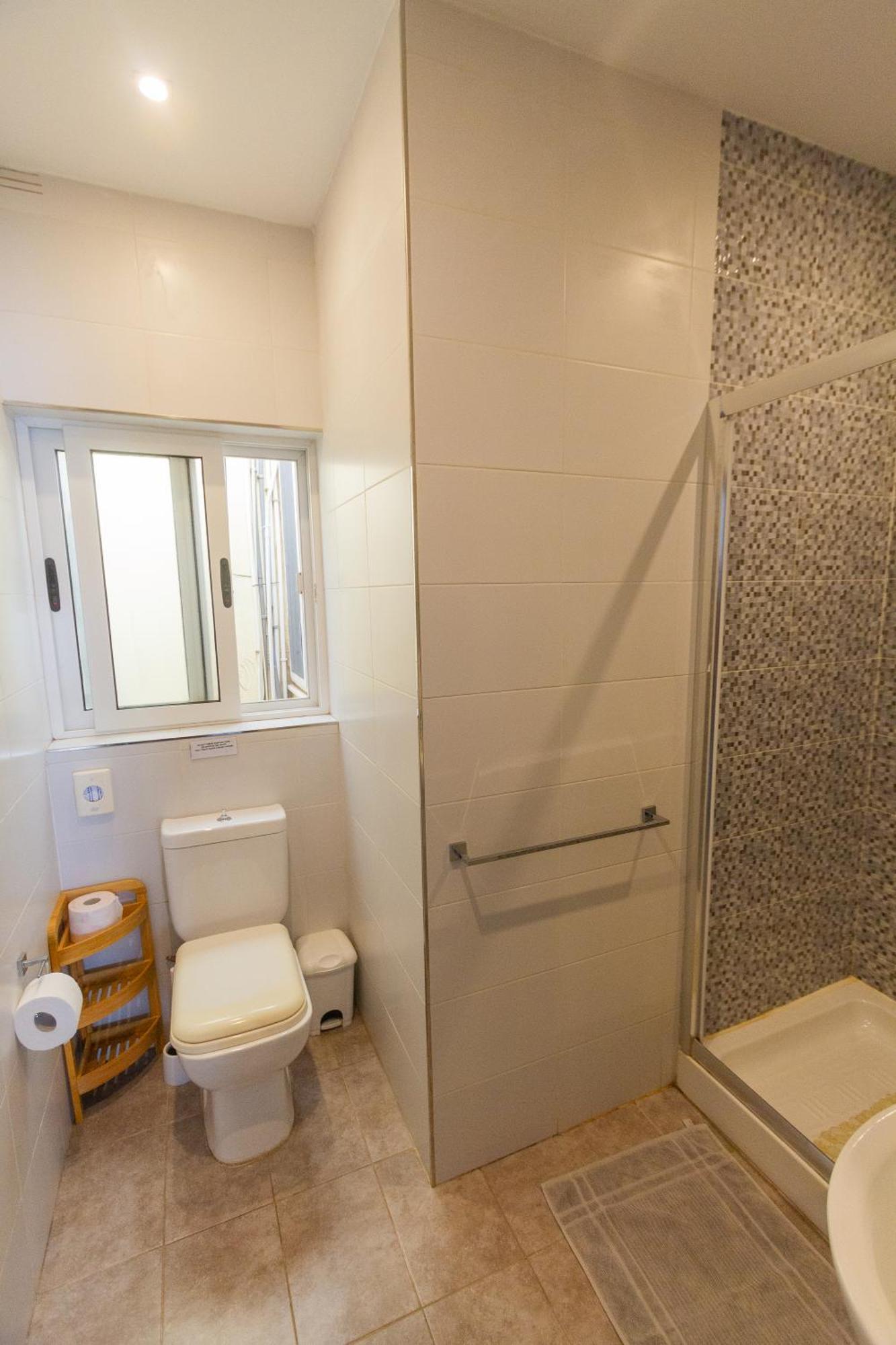 Modern & Central 2 Bedroom & 2 Bathrooms Apartment ムサイダ エクステリア 写真